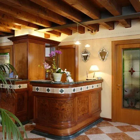 Otel Antico Moro Chirignago-Zelarino