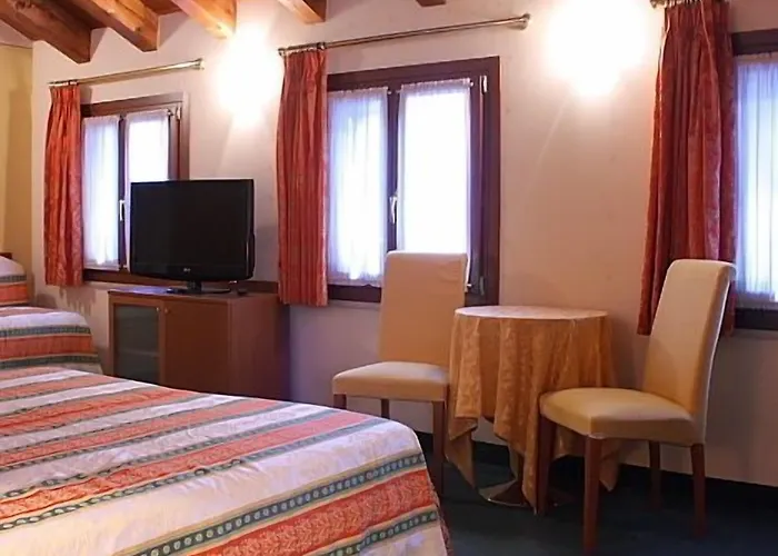 Antico Moro Hotel 3*