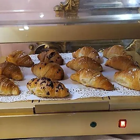 Antico Moro 3*